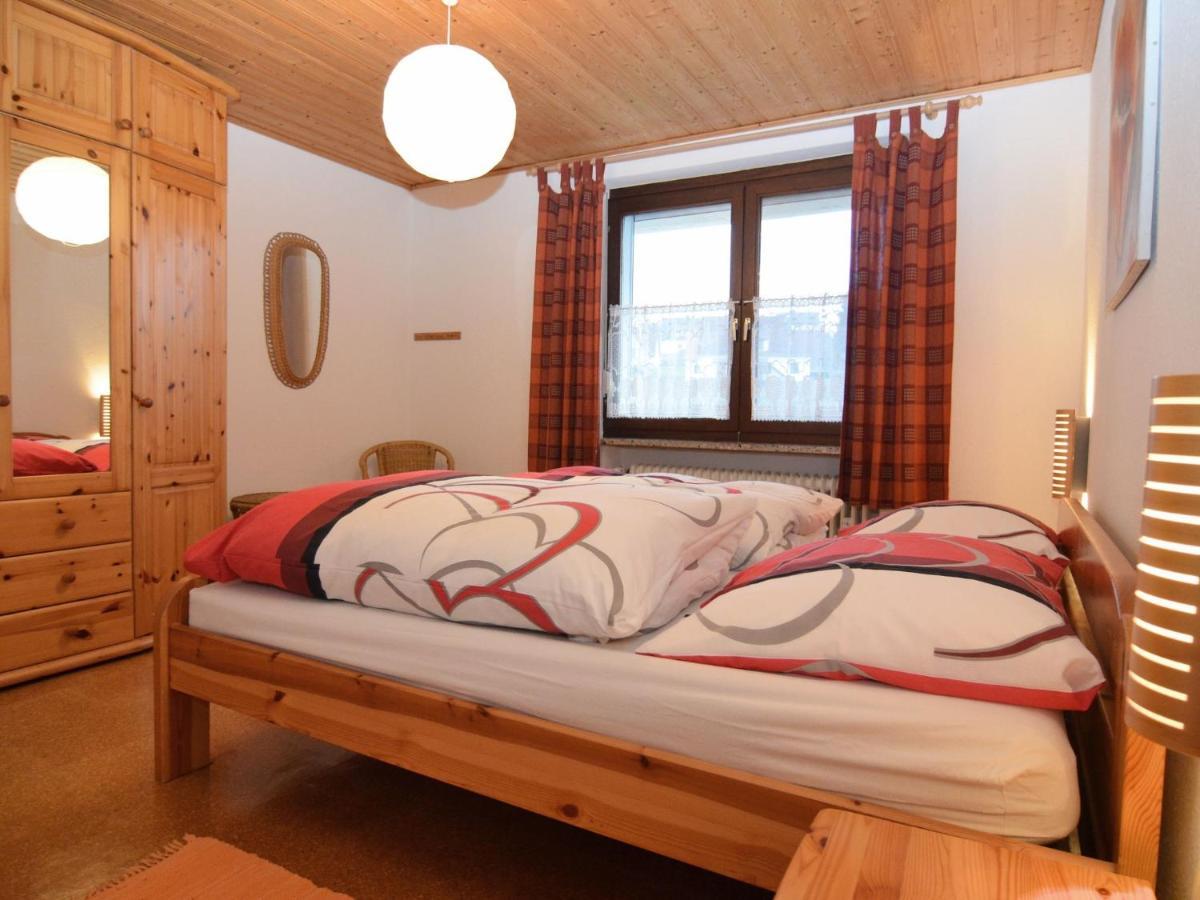 Quiet Holiday Home With Terrace Korbach Eksteriør bilde