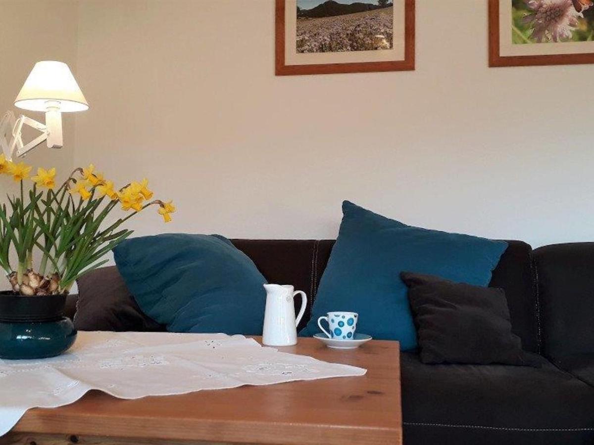 Quiet Holiday Home With Terrace Korbach Eksteriør bilde